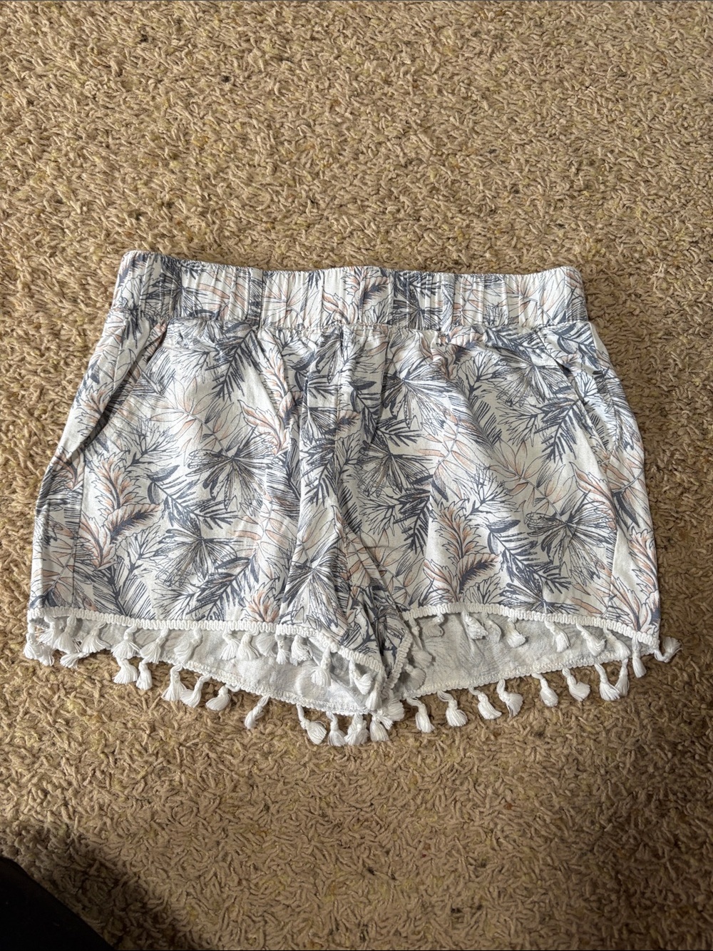 Rewash White Palm-Print High Waist Tassel Shorts